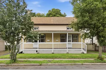 19 Chatham St, North Plainfield, NJ 07060 - Photo 2