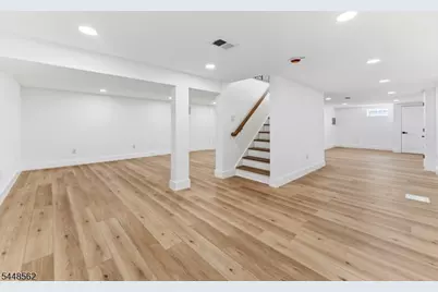 89 Susan Ct, Clifton, NJ 07012 - Photo 14