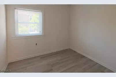 304 E Elm St, Linden, NJ 07036 - Photo 22