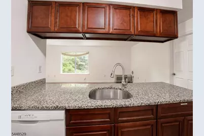 23 Norwich Pl, Franklin Township, NJ 08873 - Photo 10