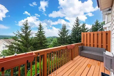 145 Mountainside Dr, Pompton Lakes, NJ 07442 - Photo 2