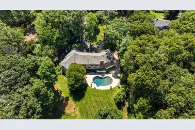 100 Pine Grove Rd, Berkeley Heights Township, NJ 07922 - Photo 8