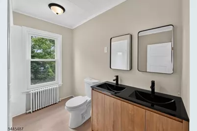 678 Ridgedale Ave, Woodbridge Township, NJ 07095 - Photo 4