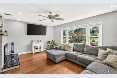 5 Gaston Ave, Raritan, NJ 08869 - Photo 4