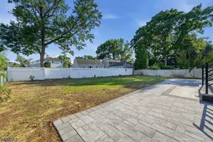 275 Longview Rd, Union Township, NJ 07083 - Photo 40
