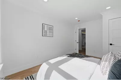 275 Longview Rd, Union Township, NJ 07083 - Photo 16