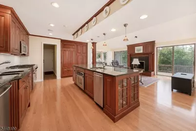 8 Woods Ln, Chatham, NJ 07928 - Photo 24