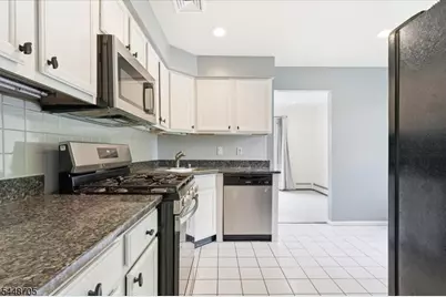 2 Powderhorn Dr, Rockaway Township, NJ 07866 - Photo 8