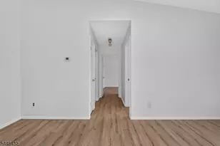 204C Sierra Ct, Woodbridge Township, NJ 07095 - Photo 12