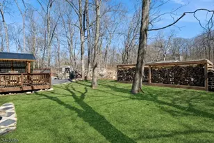 100 Poplar Ln, Vernon, NJ 07422 - Photo 10