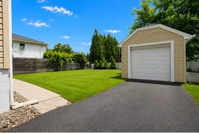 328 Mayhill St, Saddle Brook Township, NJ 07663 - Photo 6