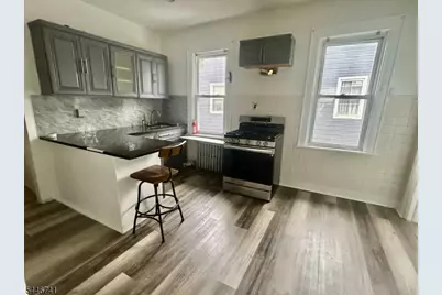 164 Knapp Ave #2, Clifton, NJ 07011 - Photo 2
