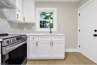 141 Myrtle Ave, Irvington, NJ 07111 - Photo 4