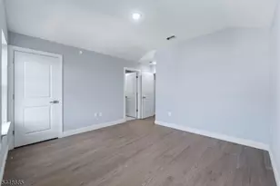 339 Court St, Elizabeth, NJ 07206 - Photo 12