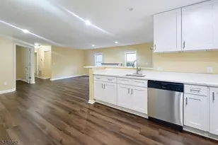 30 Bourne Ci, Hardyston Township, NJ 07419 - Photo 10