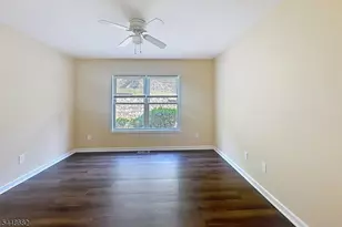 30 Bourne Ci, Hardyston Township, NJ 07419 - Photo 20