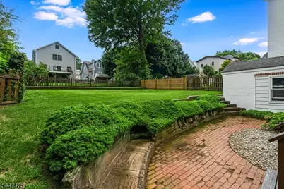 189 Mineral Spring Ave, Passaic, NJ 07055 - Photo 30