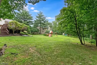 19 Sunrise Dr, Morris Plains, NJ 07950 - Photo 36