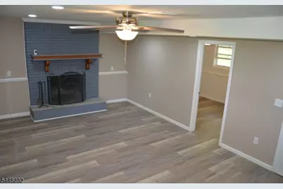 290 E Asbury Anderson Rd, Washington Township, NJ 07882 - Photo 18
