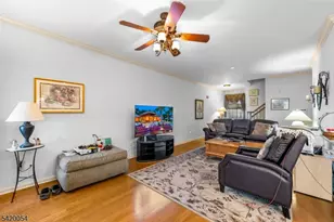 9 Goffle Brook Ct, Hawthorne, NJ 07506 - Photo 6