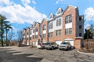 9 Goffle Brook Ct, Hawthorne, NJ 07506 - Photo 2