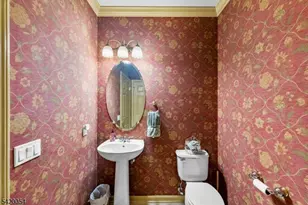 9 Goffle Brook Ct, Hawthorne, NJ 07506 - Photo 14