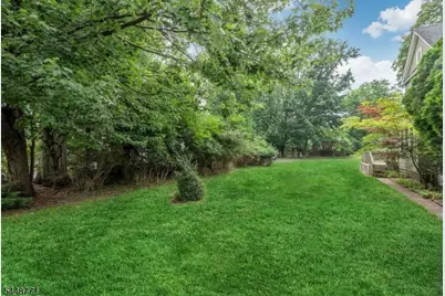7 Hardenburgh Ave, Demarest, NJ 07627 - Photo 2