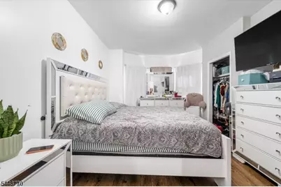 413 Hamilton Ave, Paterson, NJ 07514 - Photo 8