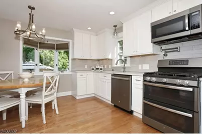 37 Oakley Ter, Nutley, NJ 07110 - Photo 16