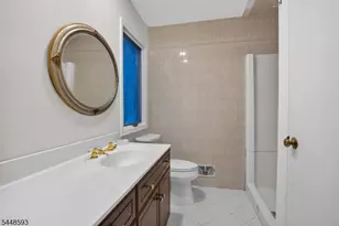 9 E Fox Chase Rd, Chester, NJ 07930 - Photo 8