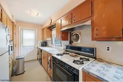 72 Maitland Ave, Hawthorne, NJ 07506 - Photo 16