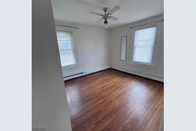 11 Baker St, Dover, NJ 07801 - Photo 8