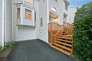 6 Erin Way, Lincoln Park, NJ 07035 - Photo 2