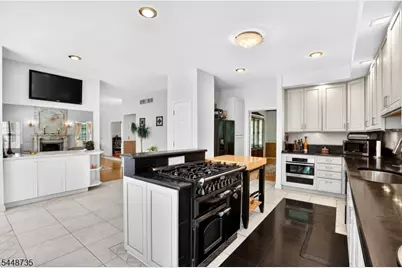 905 Kip Ln, Branchburg Township, NJ 08853 - Photo 10