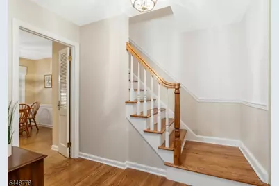 8 Mansfield Ct, Mendham, NJ 07945 - Photo 2