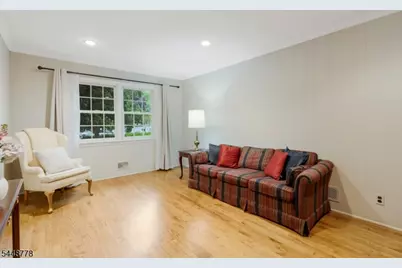 8 Mansfield Ct, Mendham, NJ 07945 - Photo 14