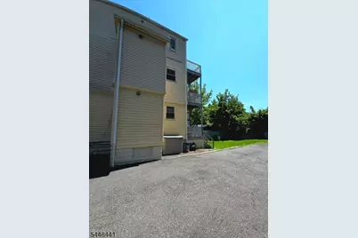 23 Tichenor Pl #2, Montclair, NJ 07042 - Photo 22