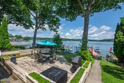 121 Maxim Dr, Hopatcong, NJ 07843 - Photo 46