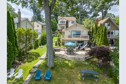 121 Maxim Dr, Hopatcong, NJ 07843 - Photo 2