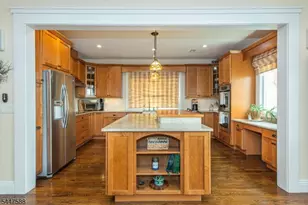 121 Maxim Dr, Hopatcong, NJ 07843 - Photo 10