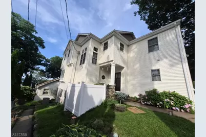 121 Maxim Dr, Hopatcong, NJ 07843 - Photo 4
