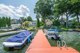 121 Maxim Dr, Hopatcong, NJ 07843 - Photo 44