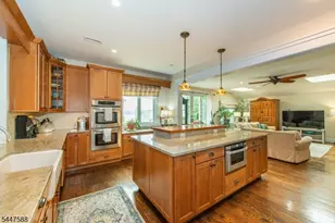 121 Maxim Dr, Hopatcong, NJ 07843 - Photo 12