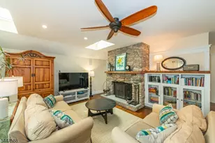 121 Maxim Dr, Hopatcong, NJ 07843 - Photo 16