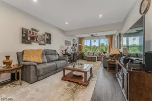 16 Sparrowhawk St, Washington Township, NJ 07882 - Photo 8
