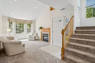 9 Paula Way Ondo, Berkeley Heights Township, NJ 07922 - Photo 4