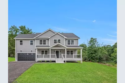 126 12th St, Franklin Township, NJ 08873 - Photo 1