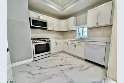 36 Augusta St, Irvington, NJ 07111 - Photo 6