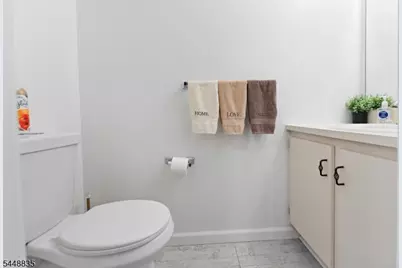 25 Holly St, Jersey City, NJ 07305 - Photo 6