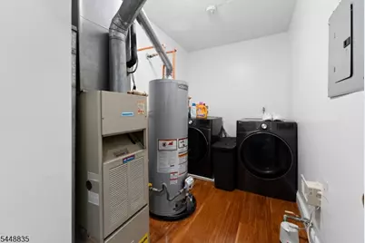 25 Holly St, Jersey City, NJ 07305 - Photo 20